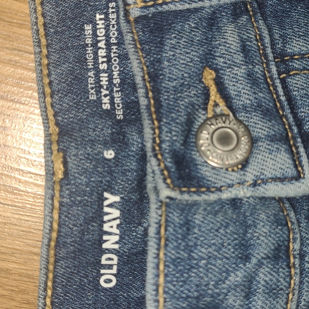 New Old Navy distressed SKI-HI STRAIGHT button fly jeans sizes 6 - Picture 3 of 8